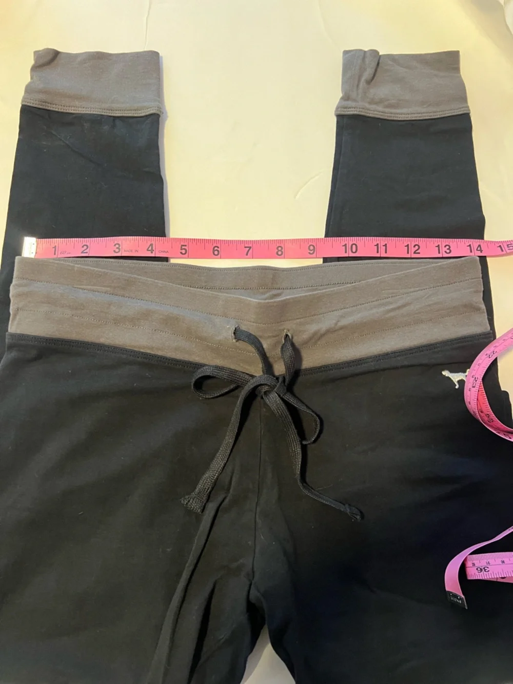 PINK Victoria’s Secret Black Leggings - Picture 3 of 6
